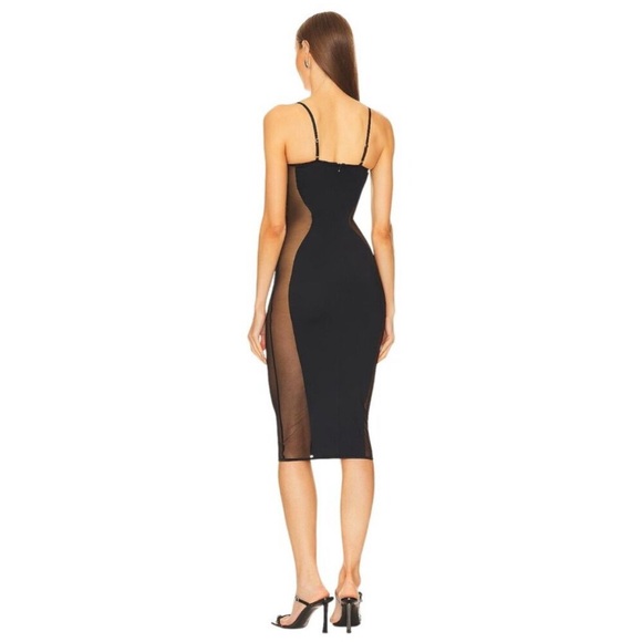 Valeria Dress/God Save Queens - Picture 9 of 15